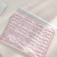 Load image into Gallery viewer, Heart Pattern PU Laptop Bag