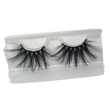 Load image into Gallery viewer, Kendall Eyelashes