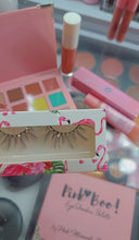 Load image into Gallery viewer, Homestead Eyelashes