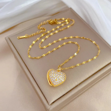 Load image into Gallery viewer, Cute Pearl Heart Necklace
